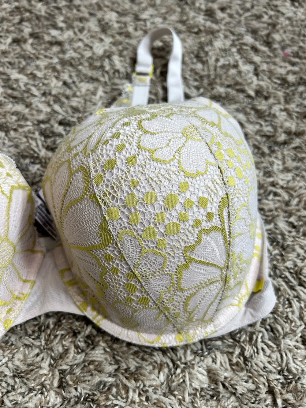 Victoria's Secret Antique Yellow Lace 38DDD Sexy Tee Lightly Lined Demi Bra
